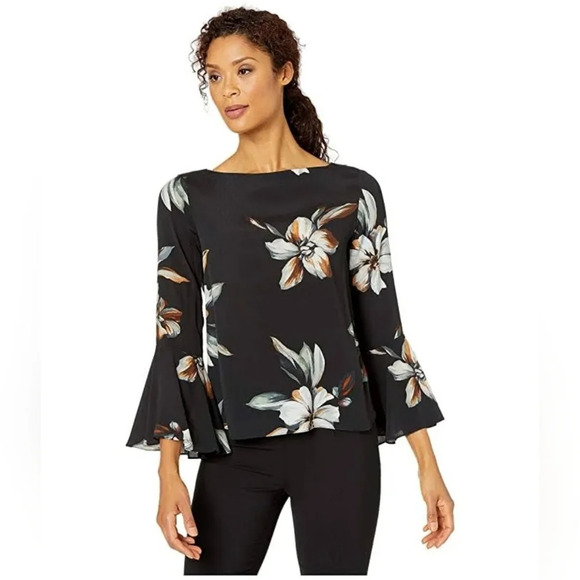 Karen Kane Bell Sleeve Boat Neck Top - Picture 1 of 7